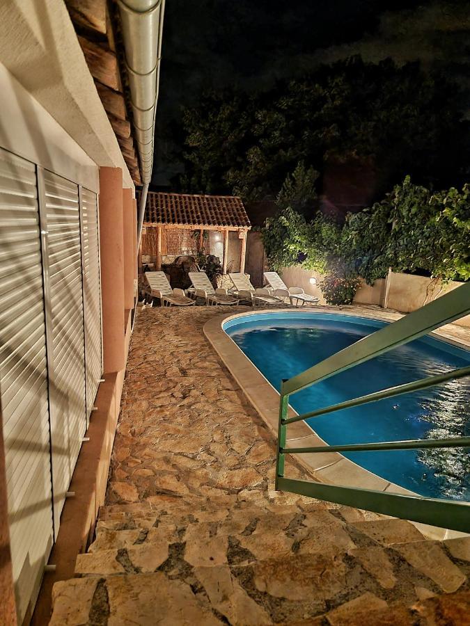 Guesthouse Dila Galovac  Bagian luar foto