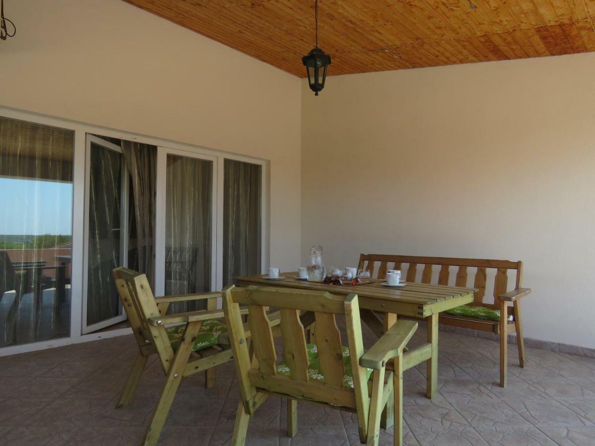 Guesthouse Dila Galovac  Bagian luar foto